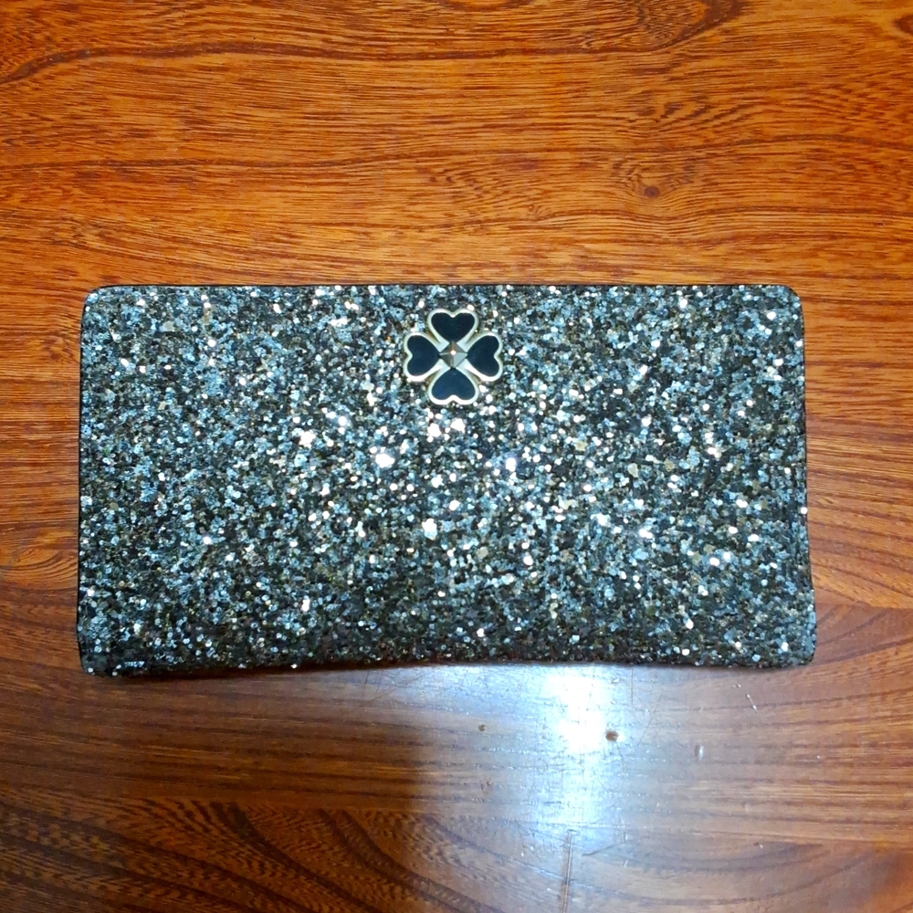 Wallet Kate Spade. MAKE OFFER!   PRICE DROP!!!